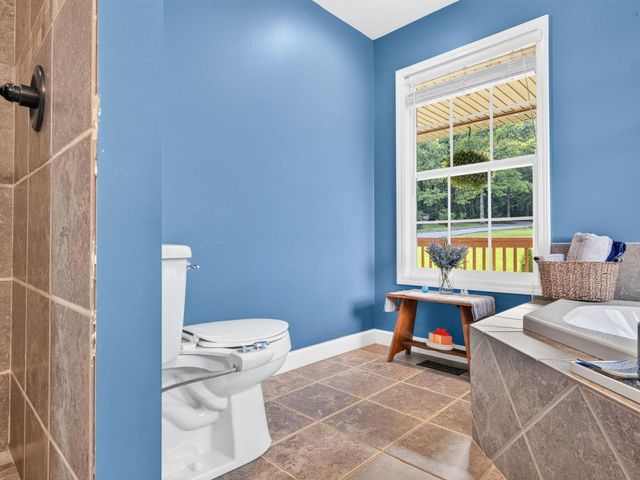 219 Zizka Dr, Sparta, TN 38583