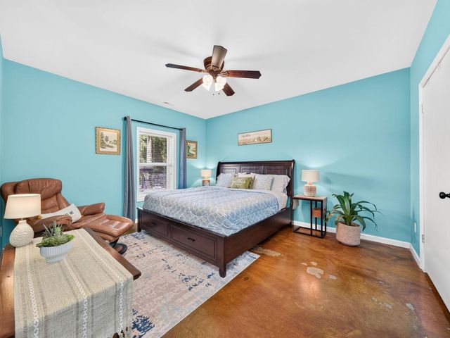 219 Zizka Dr, Sparta, TN 38583
