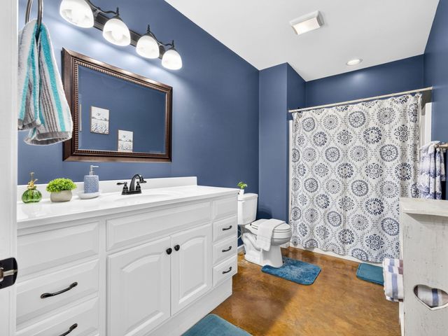 219 Zizka Dr, Sparta, TN 38583