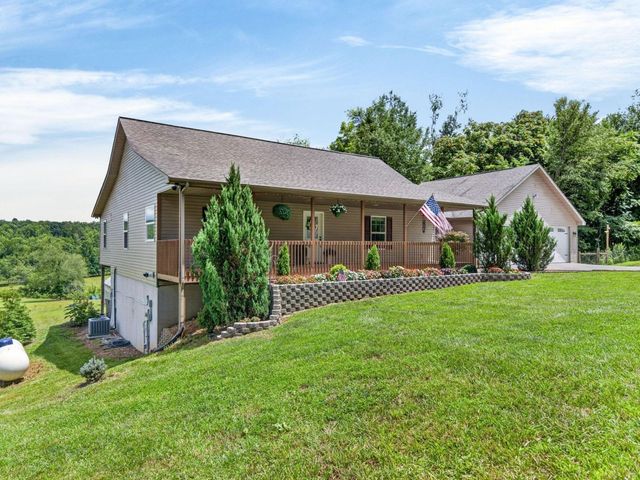 219 Zizka Dr, Sparta, TN 38583