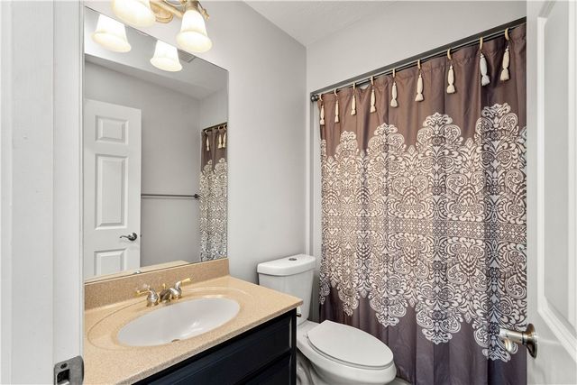 2333 Southampton Dr, Upper St Clair, PA 15241