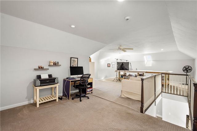 2333 Southampton Dr, Upper St Clair, PA 15241