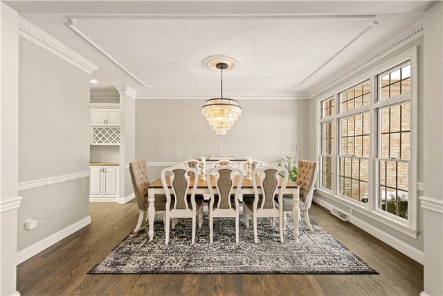 2333 Southampton Dr, Upper St Clair, PA 15241