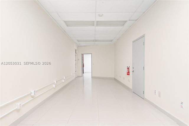 8125 NW 33rd St, Doral, FL 33122