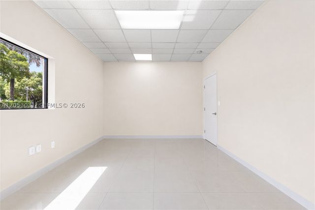 8125 NW 33rd St, Doral, FL 33122