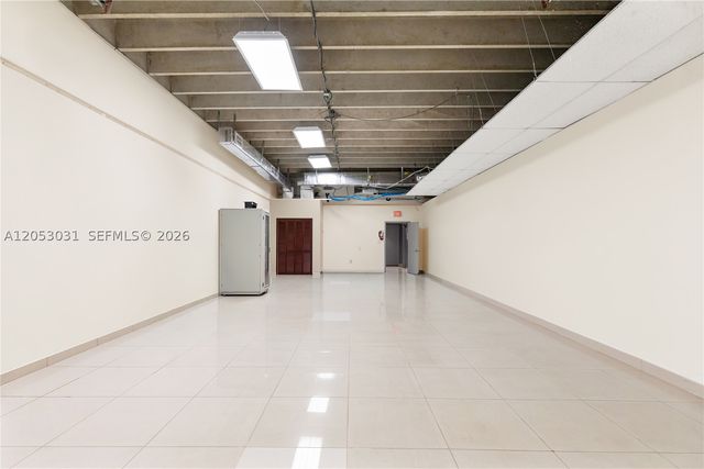 8125 NW 33rd St, Doral, FL 33122