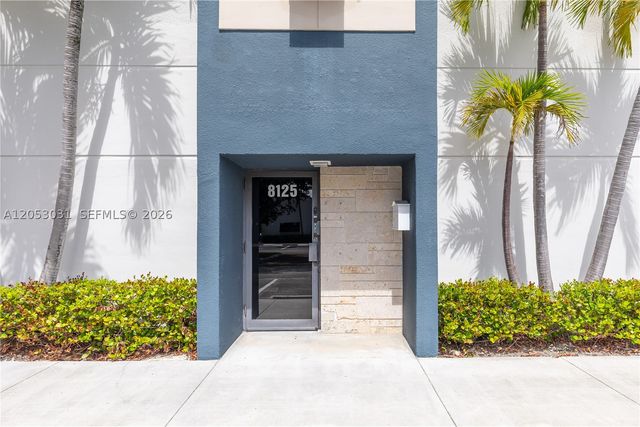 8125 NW 33rd St, Doral, FL 33122