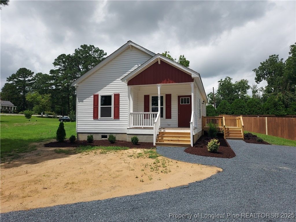 102 lincoln Avenue, Carthage, NC 28327