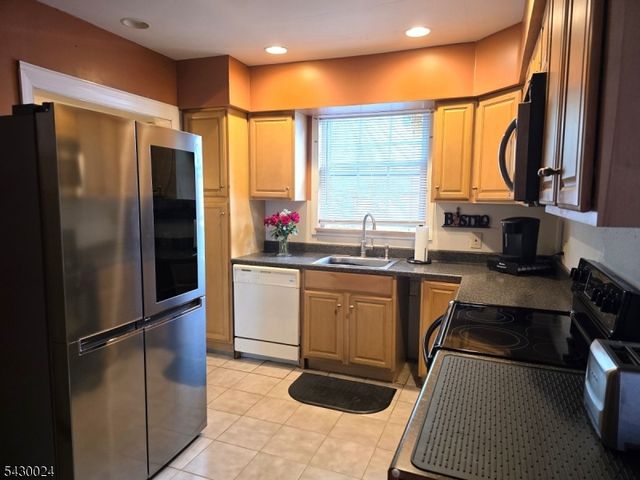 1108 Lower Ferry Rd, Ewing Twp., NJ 08618