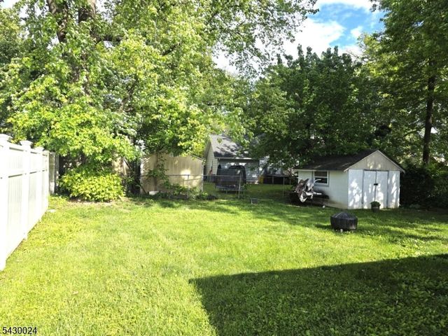 1108 Lower Ferry Rd, Ewing Twp., NJ 08618