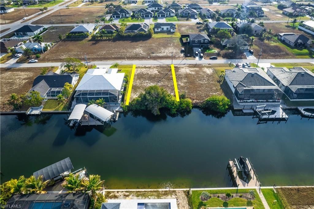 Image 10 of property listing at 718 NW 37th PL, Cape Coral, FL 33993