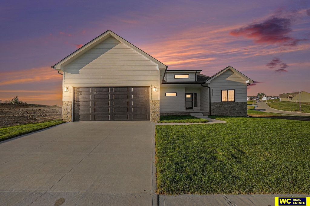3103 Mulberry Drive, Blair, NE 68008