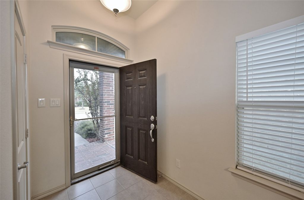 5921 Comanche Peak Drive, Fort Worth, TX 76179 — photo 4