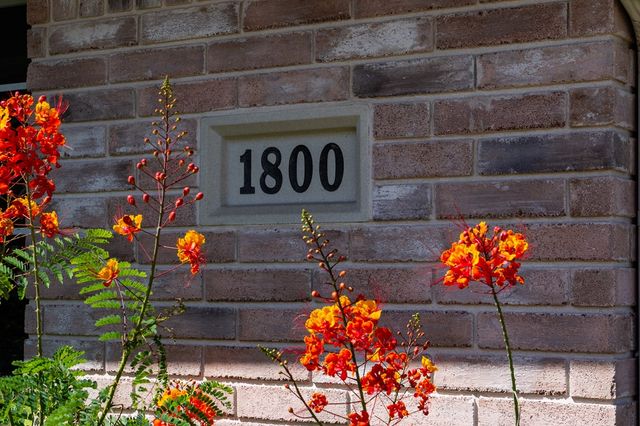 1800 Foothills Dr, Kerrville, TX 78028