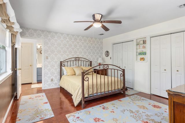 1800 Foothills Dr, Kerrville, TX 78028