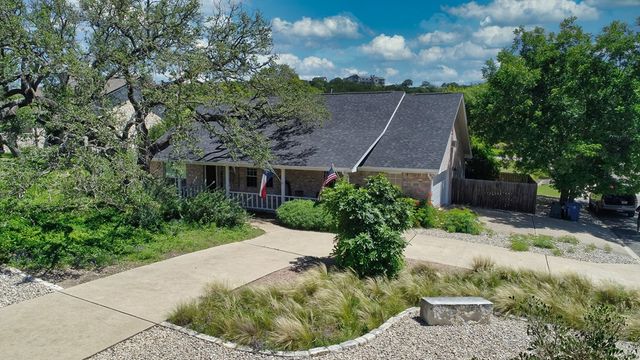 1800 Foothills Dr, Kerrville, TX 78028