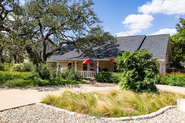 1800 Foothills Dr, Kerrville, TX 78028