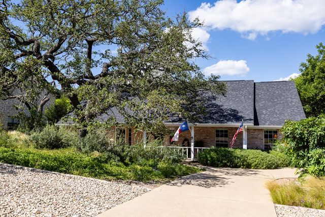 1800 Foothills Dr, Kerrville, TX 78028