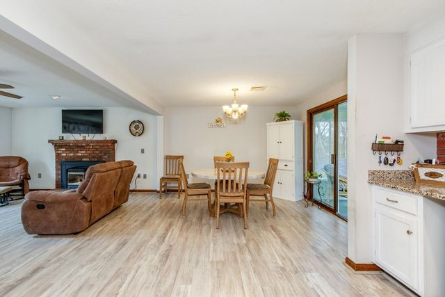 11 Mathew Drive, Merrimack, NH 03054