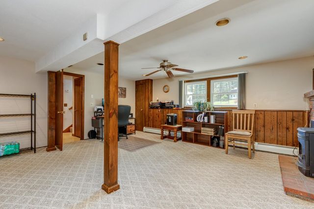 11 Mathew Drive, Merrimack, NH 03054