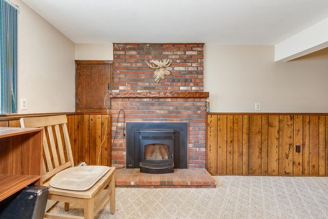11 Mathew Drive, Merrimack, NH 03054