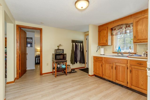 11 Mathew Drive, Merrimack, NH 03054