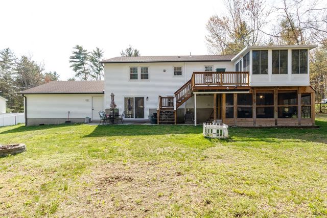 11 Mathew Drive, Merrimack, NH 03054