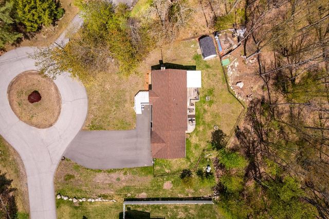 11 Mathew Drive, Merrimack, NH 03054