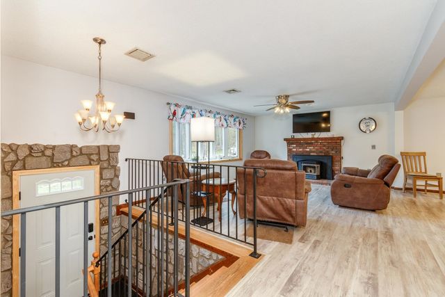11 Mathew Drive, Merrimack, NH 03054