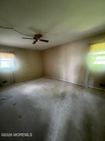 37 Jensen Road, Sayreville, NJ 08872