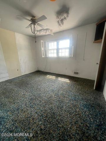 37 Jensen Road, Sayreville, NJ 08872