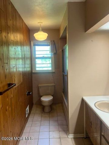 37 Jensen Road, Sayreville, NJ 08872