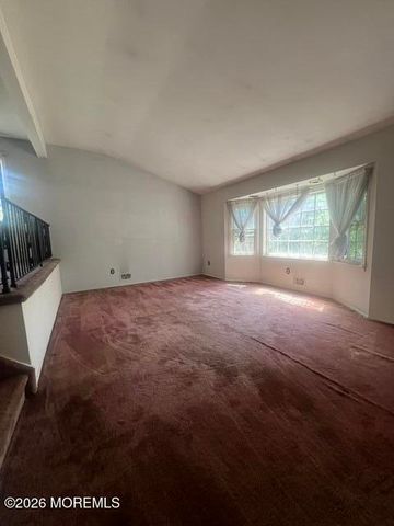 37 Jensen Road, Sayreville, NJ 08872