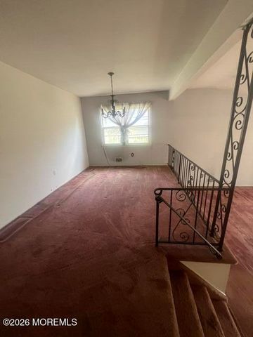37 Jensen Road, Sayreville, NJ 08872