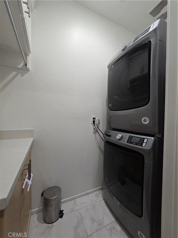 1014 Savi Drive 104, Corona, CA 92878