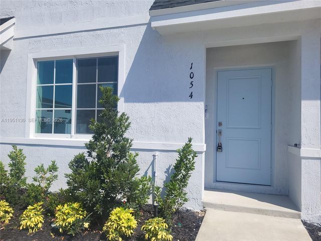 1054 NW 6 St 1054, Florida City, FL 33034