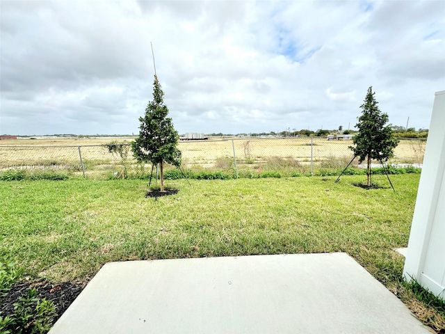 1054 NW 6 St 1054, Florida City, FL 33034