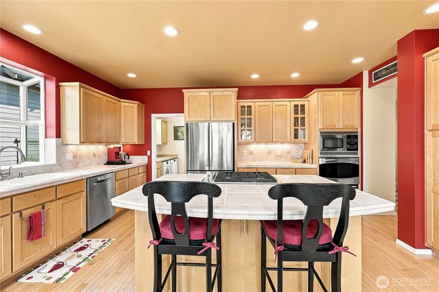 79 Clear View Place, Port Ludlow, WA 98365
