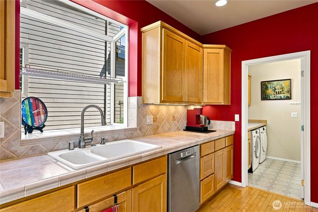 79 Clear View Place, Port Ludlow, WA 98365