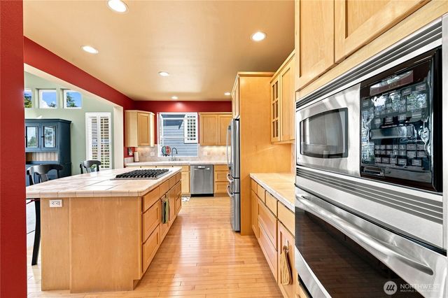 79 Clear View Place, Port Ludlow, WA 98365