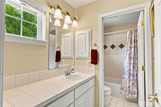 79 Clear View Place, Port Ludlow, WA 98365