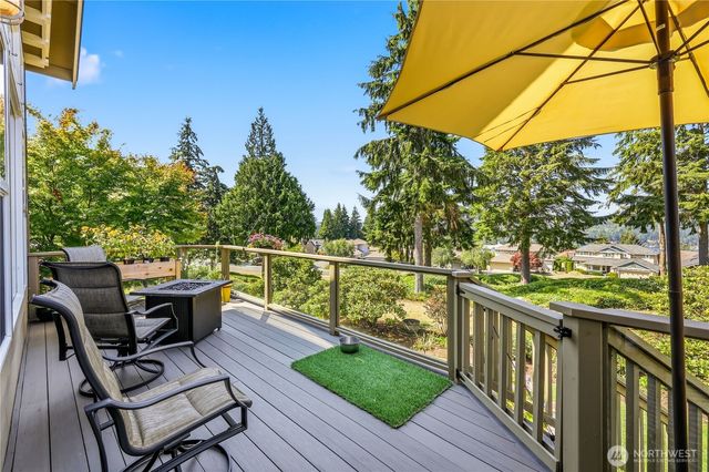 79 Clear View Place, Port Ludlow, WA 98365