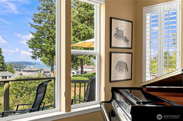 79 Clear View Place, Port Ludlow, WA 98365