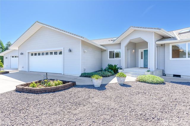 141 Kiwi Lane, Sequim, WA 98382
