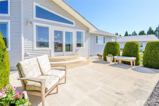 141 Kiwi Lane, Sequim, WA 98382