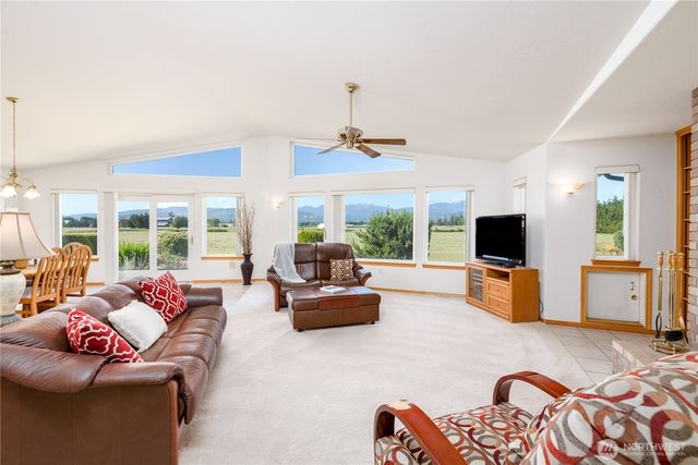 141 Kiwi Lane, Sequim, WA 98382