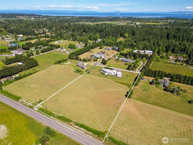 141 Kiwi Lane, Sequim, WA 98382