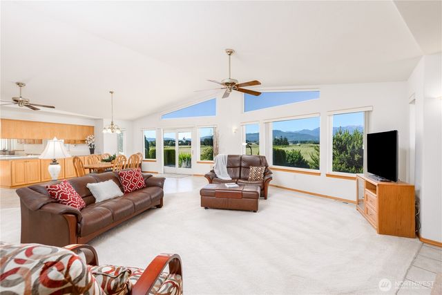 141 Kiwi Lane, Sequim, WA 98382