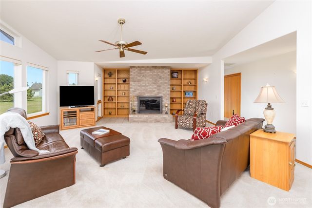 141 Kiwi Lane, Sequim, WA 98382
