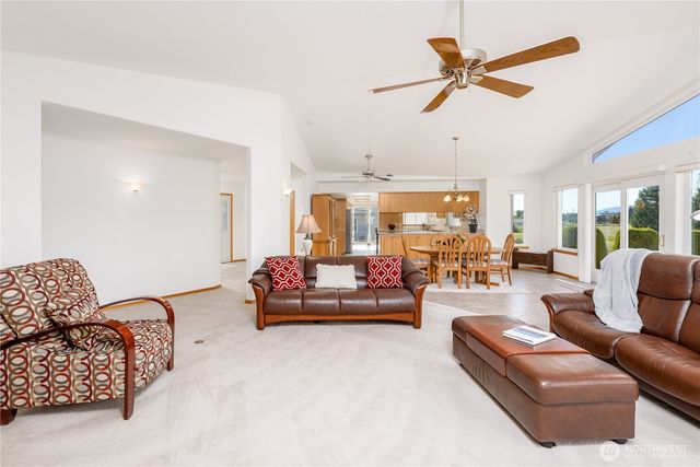 141 Kiwi Lane, Sequim, WA 98382